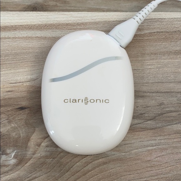 ❤️ Clarisonic Opal Skincare Charger - Picture 3 of 5